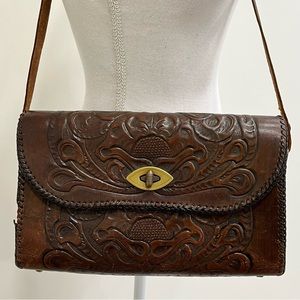 Vintage 70’s hand tooled embossed brown leather crossbody bag Jo-o-Kay
